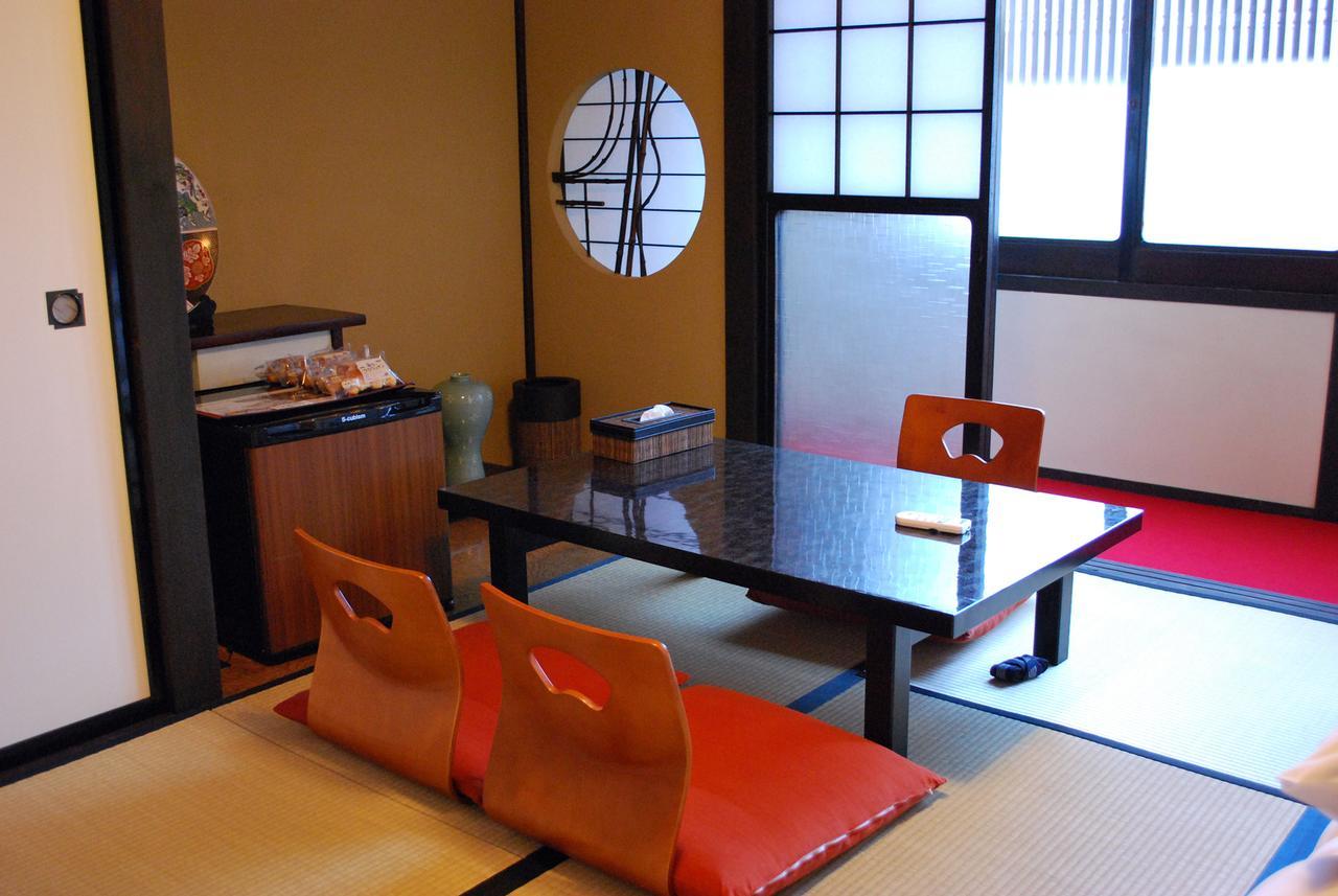 Hida Takayama Relax Hostel Bettei Fuji Esterno foto